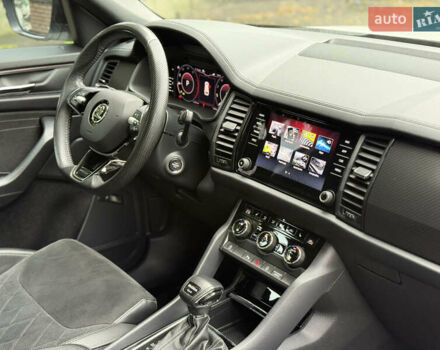 Білий Шкода Kodiaq, об'ємом двигуна 2 л та пробігом 154 тис. км за 37499 $, фото 37 на Automoto.ua
