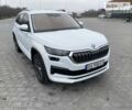 Белый Шкода Kodiaq, объемом двигателя 1.98 л и пробегом 27 тыс. км за 45000 $, фото 1 на Automoto.ua