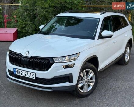 Белый Шкода Kodiaq, объемом двигателя 1.97 л и пробегом 44 тыс. км за 37999 $, фото 1 на Automoto.ua