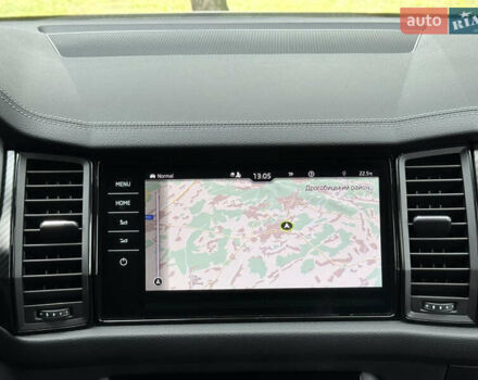 Белый Шкода Kodiaq, объемом двигателя 1.97 л и пробегом 147 тыс. км за 39990 $, фото 31 на Automoto.ua