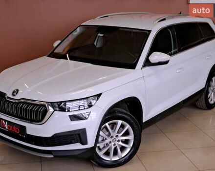 Шкода Kodiaq 2022 у Одесі на Automoto.ua Білий Шкода Kodiaq, об'ємом двигуна 2 л та пробігом 59 тис. км за 29900 $, фото 9 на Automoto.ua