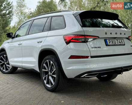 Белый Шкода Kodiaq, объемом двигателя 1.97 л и пробегом 147 тыс. км за 39990 $, фото 12 на Automoto.ua