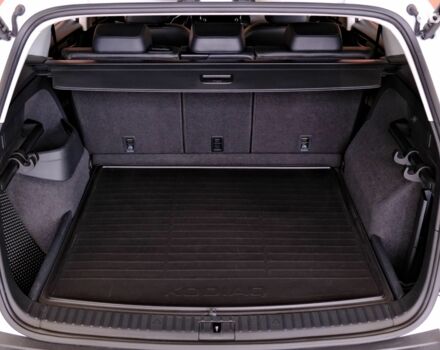 Білий Шкода Kodiaq, об'ємом двигуна 2 л та пробігом 59 тис. км за 29900 $, фото 8 на Automoto.ua