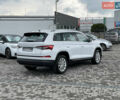 Белый Шкода Kodiaq, объемом двигателя 1.97 л и пробегом 29 тыс. км за 33600 $, фото 19 на Automoto.ua