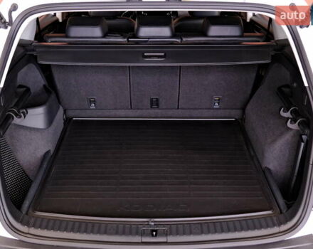 Шкода Kodiaq 2022 у Одесі на Automoto.ua Білий Шкода Kodiaq, об'ємом двигуна 2 л та пробігом 59 тис. км за 29900 $, фото 51 на Automoto.ua