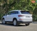 Белый Шкода Kodiaq, объемом двигателя 2 л и пробегом 33 тыс. км за 35500 $, фото 4 на Automoto.ua