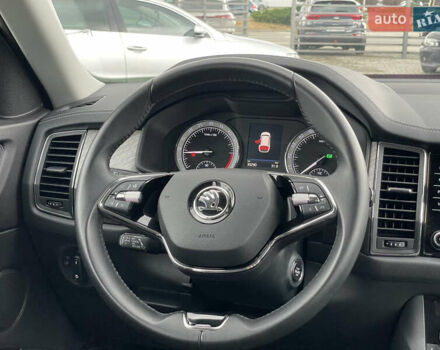 Белый Шкода Kodiaq, объемом двигателя 1.97 л и пробегом 29 тыс. км за 33600 $, фото 22 на Automoto.ua