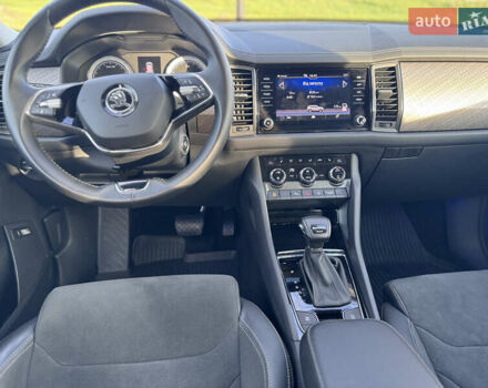 Белый Шкода Kodiaq, объемом двигателя 2 л и пробегом 45 тыс. км за 40999 $, фото 31 на Automoto.ua