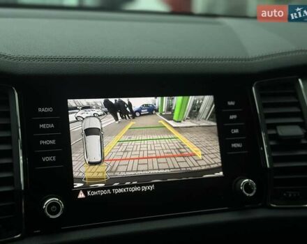 Белый Шкода Kodiaq, объемом двигателя 1.98 л и пробегом 131 тыс. км за 30990 $, фото 34 на Automoto.ua