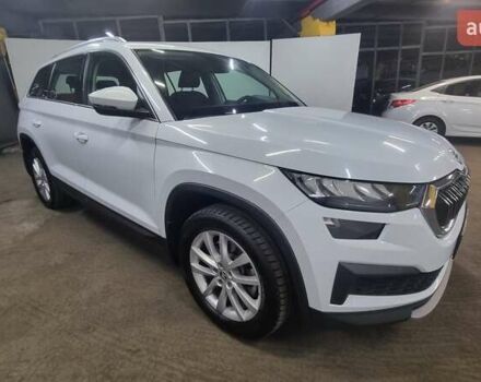 Білий Шкода Kodiaq, об'ємом двигуна 1.98 л та пробігом 209 тис. км за 23800 $, фото 5 на Automoto.ua