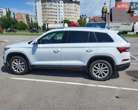 Белый Шкода Kodiaq, объемом двигателя 1.98 л и пробегом 35 тыс. км за 38990 $, фото 6 на Automoto.ua