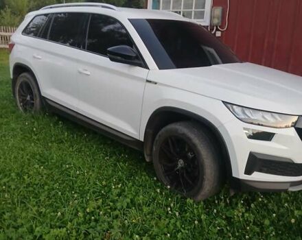 Белый Шкода Kodiaq, объемом двигателя 2 л и пробегом 48 тыс. км за 38000 $, фото 8 на Automoto.ua