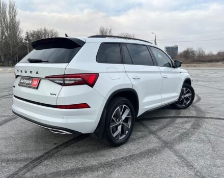 Білий Шкода Kodiaq, об'ємом двигуна 2 л та пробігом 14 тис. км за 44990 $, фото 4 на Automoto.ua