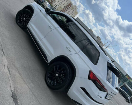 Шкода Kodiaq 2022 в Запорожье на Automoto.ua Белый Шкода Kodiaq, объемом двигателя 2 л и пробегом 65 тыс. км за 42000 $, фото 3 на Automoto.ua