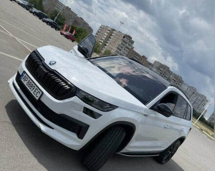 Шкода Kodiaq 2022 в Запорожье на Automoto.ua Белый Шкода Kodiaq, объемом двигателя 2 л и пробегом 65 тыс. км за 42000 $, фото 2 на Automoto.ua
