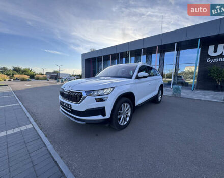 Белый Шкода Kodiaq, объемом двигателя 2 л и пробегом 45 тыс. км за 40999 $, фото 55 на Automoto.ua