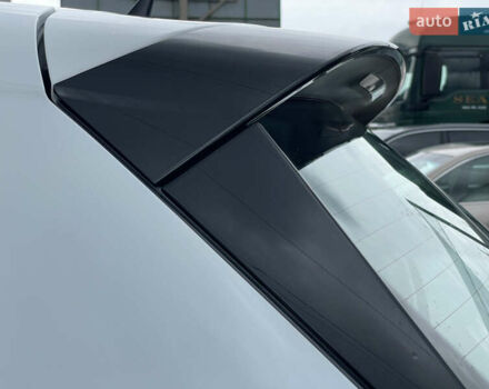 Белый Шкода Kodiaq, объемом двигателя 1.97 л и пробегом 29 тыс. км за 33600 $, фото 14 на Automoto.ua