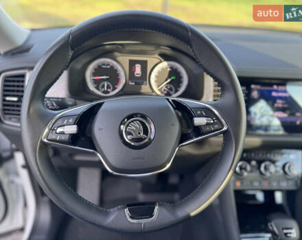 Белый Шкода Kodiaq, объемом двигателя 2 л и пробегом 45 тыс. км за 40999 $, фото 36 на Automoto.ua