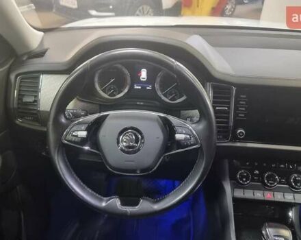 Білий Шкода Kodiaq, об'ємом двигуна 1.98 л та пробігом 209 тис. км за 23800 $, фото 8 на Automoto.ua