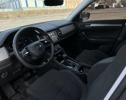 Белый Шкода Kodiaq, объемом двигателя 2 л и пробегом 9 тыс. км за 43900 $, фото 23 на Automoto.ua