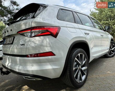 Белый Шкода Kodiaq, объемом двигателя 1.97 л и пробегом 147 тыс. км за 39990 $, фото 16 на Automoto.ua