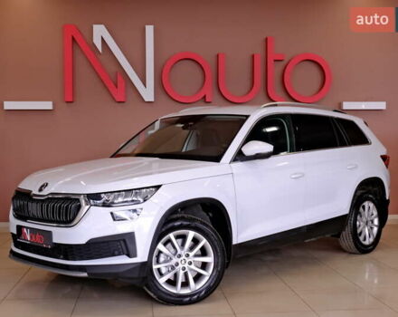 Шкода Kodiaq 2022 у Одесі на Automoto.ua Білий Шкода Kodiaq, об'ємом двигуна 2 л та пробігом 59 тис. км за 29900 $, фото 8 на Automoto.ua