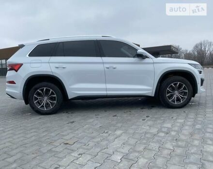 Білий Шкода Kodiaq, об'ємом двигуна 1.98 л та пробігом 27 тис. км за 45000 $, фото 7 на Automoto.ua