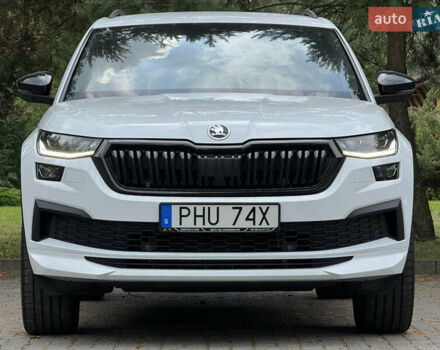 Белый Шкода Kodiaq, объемом двигателя 1.97 л и пробегом 147 тыс. км за 39990 $, фото 9 на Automoto.ua