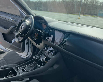 Шкода Kodiaq 2022 в Запорожье на Automoto.ua Белый Шкода Kodiaq, объемом двигателя 2 л и пробегом 65 тыс. км за 42000 $, фото 22 на Automoto.ua