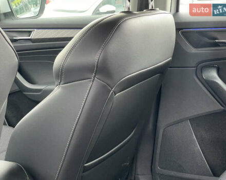 Белый Шкода Kodiaq, объемом двигателя 1.97 л и пробегом 29 тыс. км за 33600 $, фото 34 на Automoto.ua