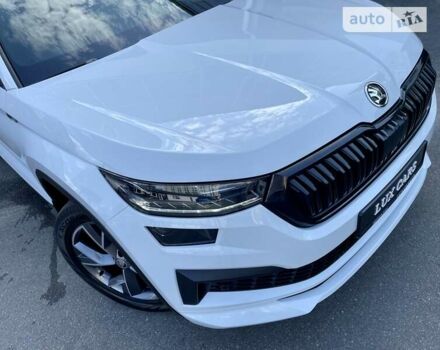 Белый Шкода Kodiaq, объемом двигателя 2 л и пробегом 10 тыс. км за 44500 $, фото 23 на Automoto.ua