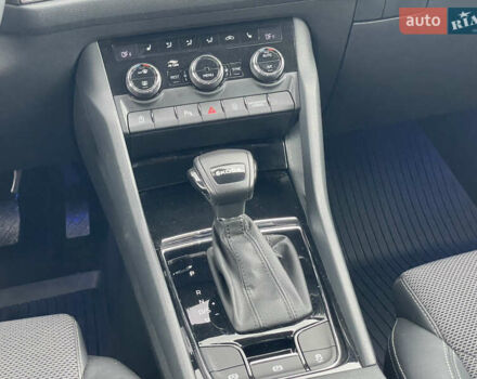 Белый Шкода Kodiaq, объемом двигателя 1.97 л и пробегом 29 тыс. км за 33600 $, фото 32 на Automoto.ua