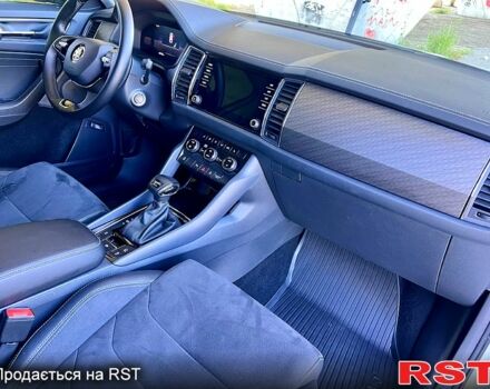 Білий Шкода Kodiaq, об'ємом двигуна 2 л та пробігом 80 тис. км за 39300 $, фото 8 на Automoto.ua