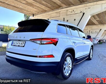 Білий Шкода Kodiaq, об'ємом двигуна 2 л та пробігом 80 тис. км за 39300 $, фото 4 на Automoto.ua