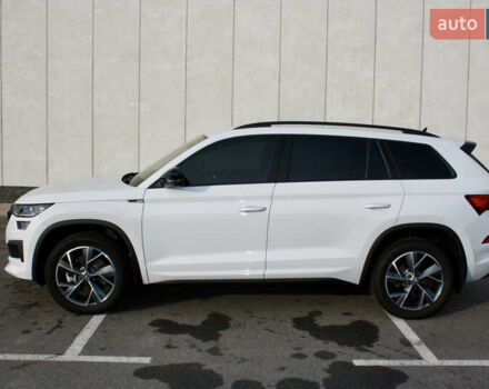 Білий Шкода Kodiaq, об'ємом двигуна 1.97 л та пробігом 24 тис. км за 45300 $, фото 20 на Automoto.ua