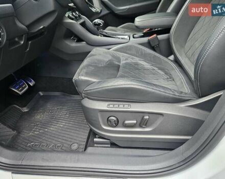 Білий Шкода Kodiaq, об'ємом двигуна 1.97 л та пробігом 25 тис. км за 43890 $, фото 17 на Automoto.ua
