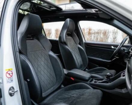 Білий Шкода Kodiaq, об'ємом двигуна 2 л та пробігом 33 тис. км за 39700 $, фото 8 на Automoto.ua