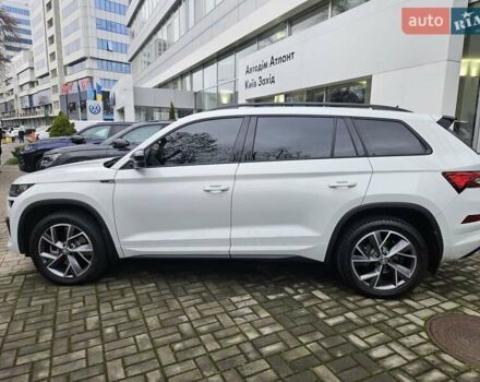 Білий Шкода Kodiaq, об'ємом двигуна 1.97 л та пробігом 25 тис. км за 43890 $, фото 12 на Automoto.ua