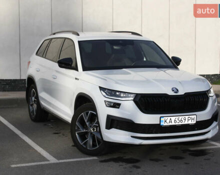 Белый Шкода Kodiaq, объемом двигателя 1.97 л и пробегом 24 тыс. км за 45100 $, фото 1 на Automoto.ua