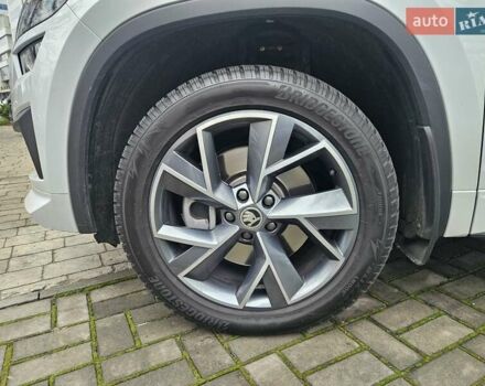 Білий Шкода Kodiaq, об'ємом двигуна 1.97 л та пробігом 25 тис. км за 43890 $, фото 13 на Automoto.ua