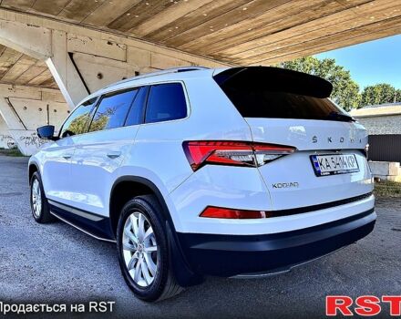 Білий Шкода Kodiaq, об'ємом двигуна 2 л та пробігом 80 тис. км за 39300 $, фото 5 на Automoto.ua