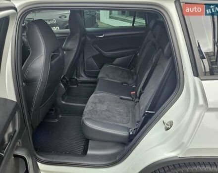 Білий Шкода Kodiaq, об'ємом двигуна 1.97 л та пробігом 25 тис. км за 43890 $, фото 23 на Automoto.ua