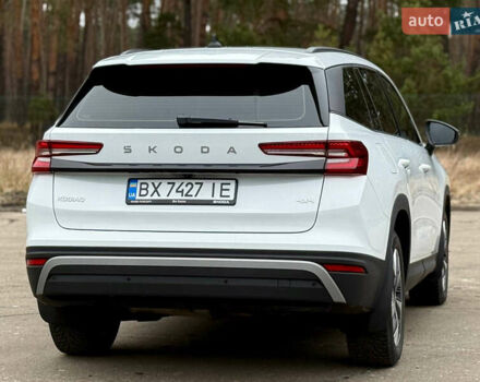 Белый Шкода Kodiaq, объемом двигателя 1.97 л и пробегом 22 тыс. км за 44500 $, фото 41 на Automoto.ua