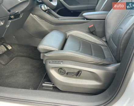 Білий Шкода Kodiaq, об'ємом двигуна 1.97 л та пробігом 20 тис. км за 44900 $, фото 39 на Automoto.ua