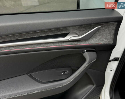 Белый Шкода Kodiaq, объемом двигателя 1.97 л и пробегом 22 тыс. км за 44500 $, фото 58 на Automoto.ua