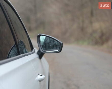 Белый Шкода Kodiaq, объемом двигателя 1.98 л и пробегом 16 тыс. км за 48500 $, фото 4 на Automoto.ua