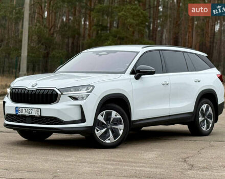 Белый Шкода Kodiaq, объемом двигателя 1.97 л и пробегом 22 тыс. км за 44500 $, фото 4 на Automoto.ua