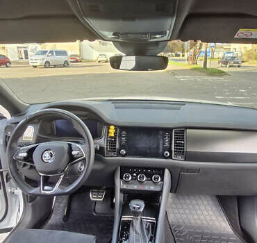 Білий Шкода Kodiaq, об'ємом двигуна 1.97 л та пробігом 31 тис. км за 46199 $, фото 8 на Automoto.ua