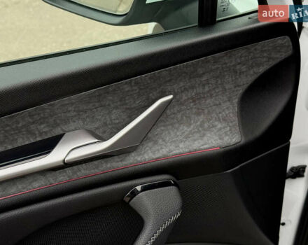 Белый Шкода Kodiaq, объемом двигателя 1.97 л и пробегом 22 тыс. км за 44500 $, фото 56 на Automoto.ua