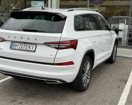 Белый Шкода Kodiaq, объемом двигателя 2 л и пробегом 30 тыс. км за 44000 $, фото 2 на Automoto.ua